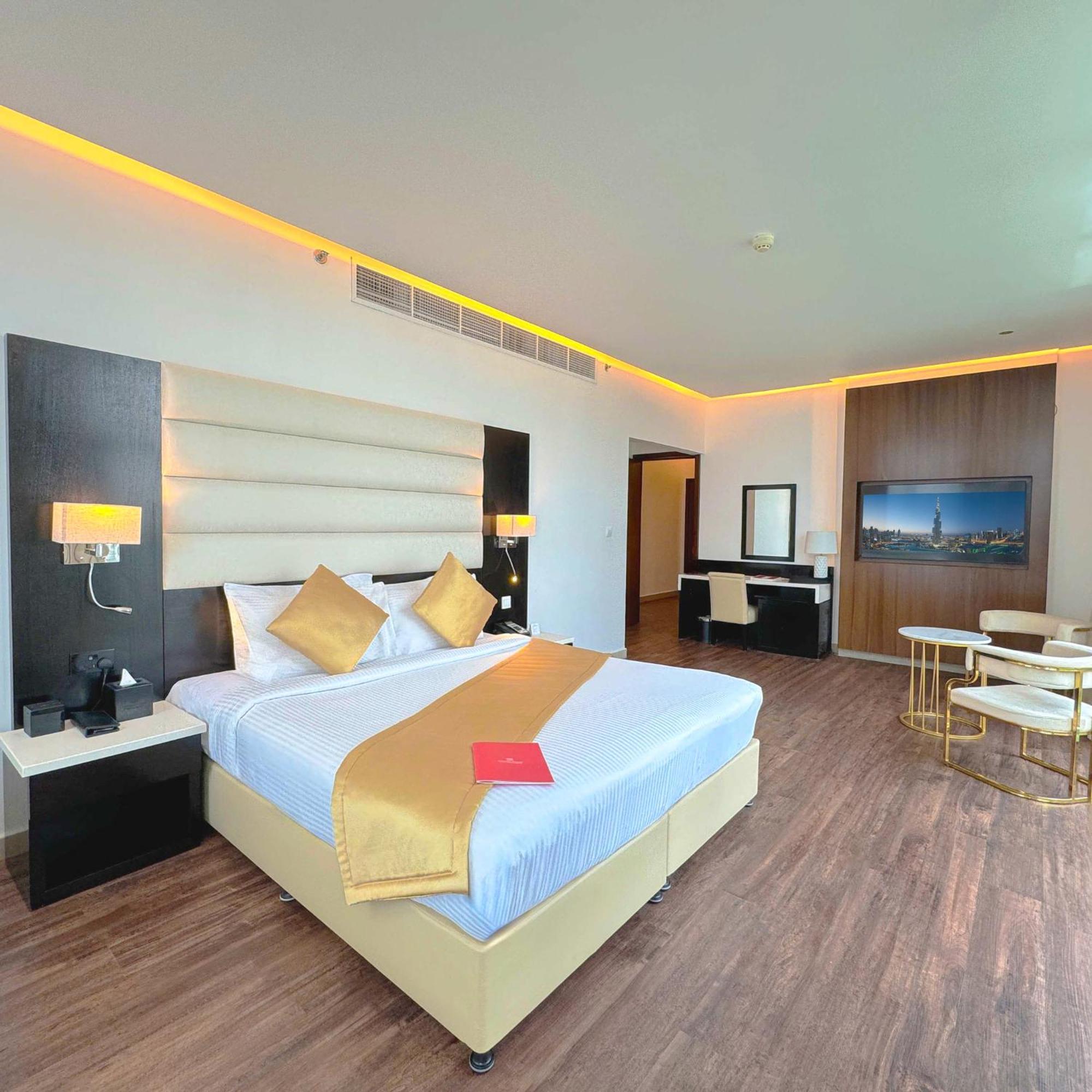 Sunday Mega Hotel Sheikh Zayed Road Near Difc Formerly Emirates Grand Hotel Dubai Exterior photo