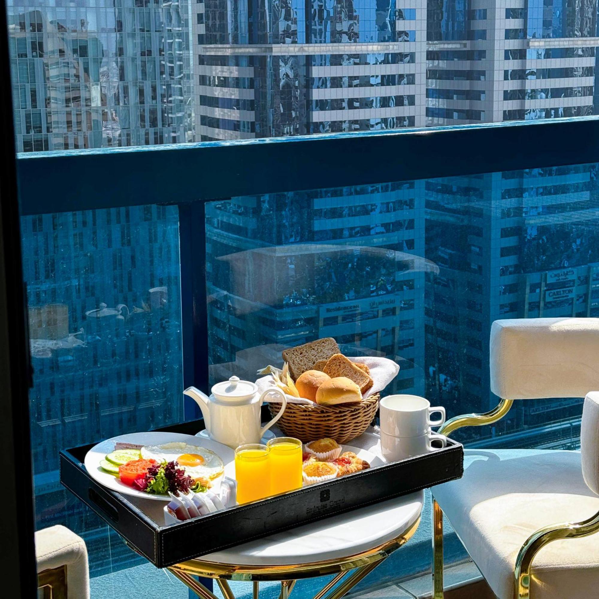Sunday Mega Hotel Sheikh Zayed Road Near Difc Formerly Emirates Grand Hotel Dubai Exterior photo